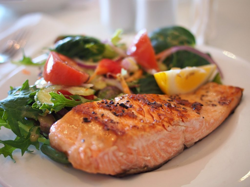 Beneficios del salmón. 5 razones por las que introducirlo en tu dieta